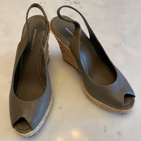 Banana Republic Shoes - BANANA REPUBLIC  Leather Espadrille Wedge size 8